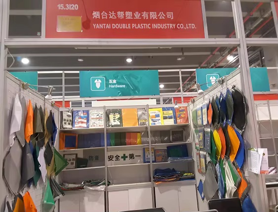 Yantai Double Plastic Industry Co., Ltd. brille au salon mondial des plastiques et de l'agriculture, en présentant les principales solutions de filets en plastique